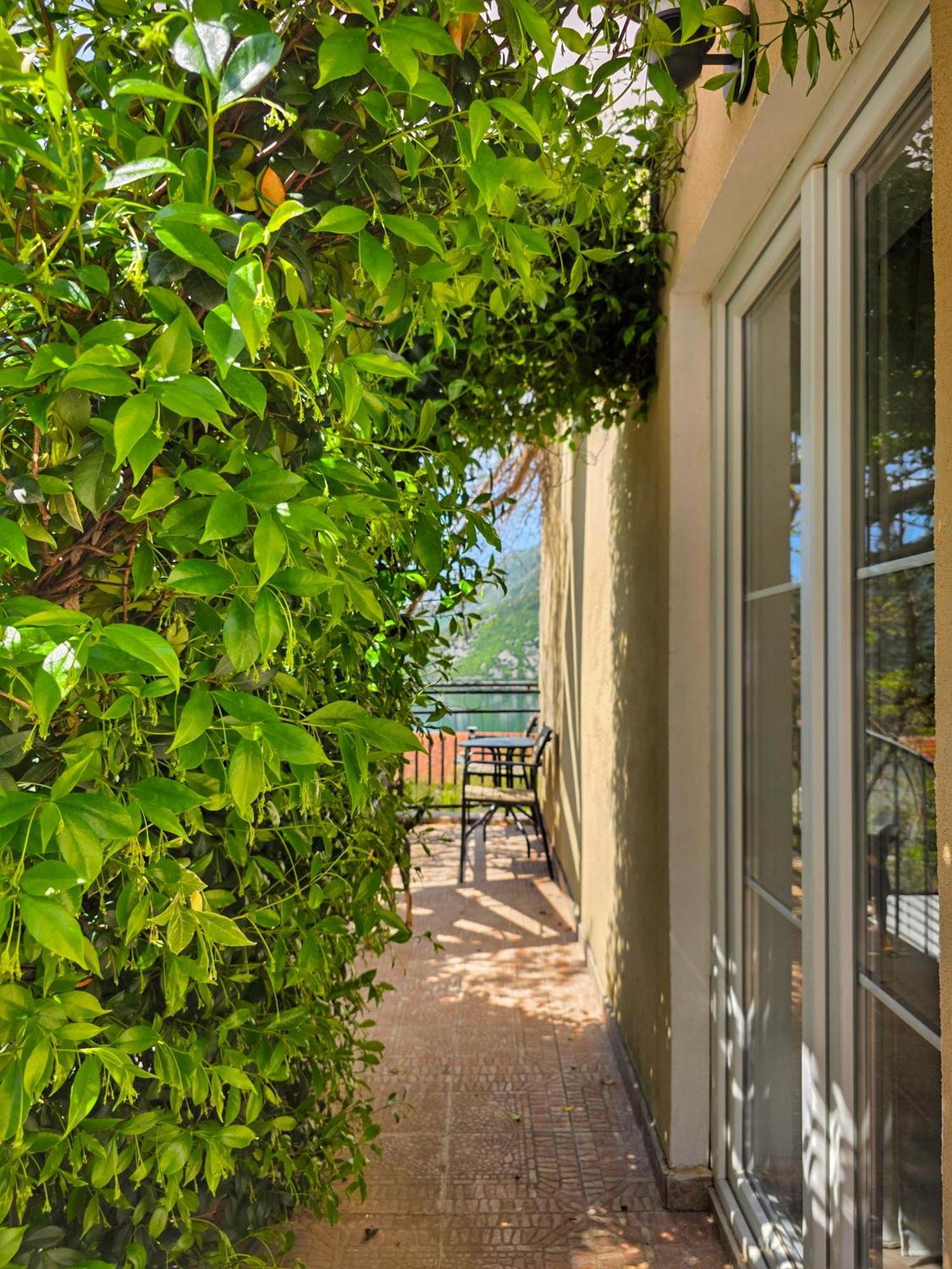Apartment Mint&Rose Risan Buitenkant foto