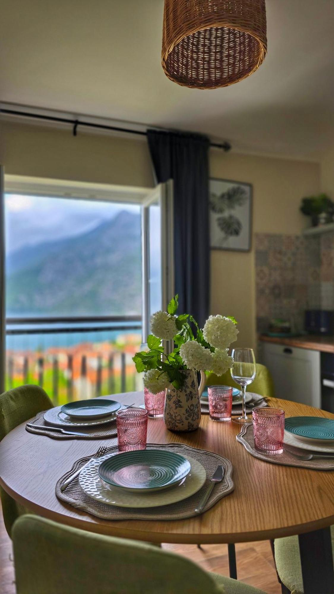 Apartment Mint&Rose Risan Buitenkant foto